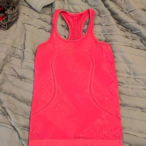 lululemon perfect pink tank top size 4 comfy worn 2 times